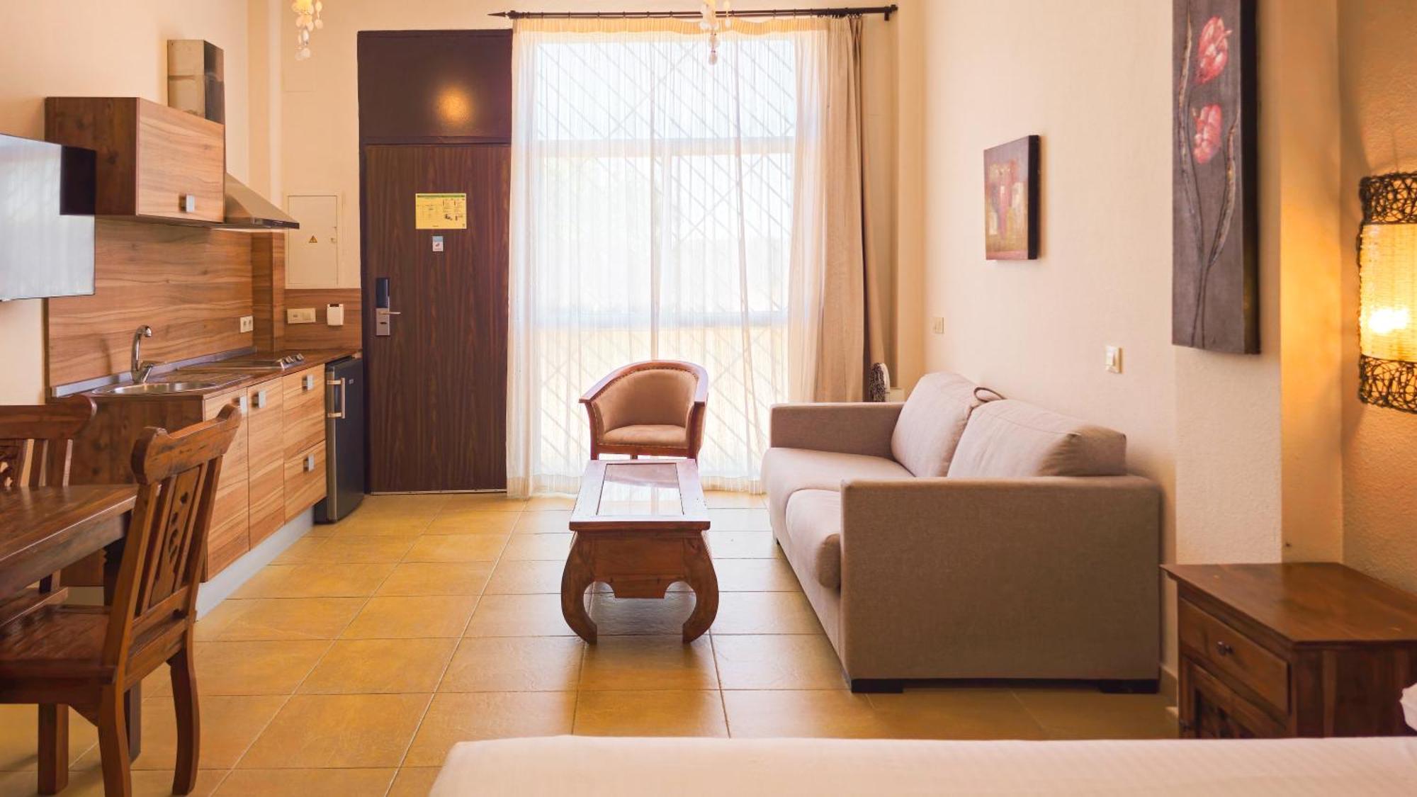 Zahara Sol Villas Y Apartamentos By Qhotels Zahara de los Atunes Luaran gambar