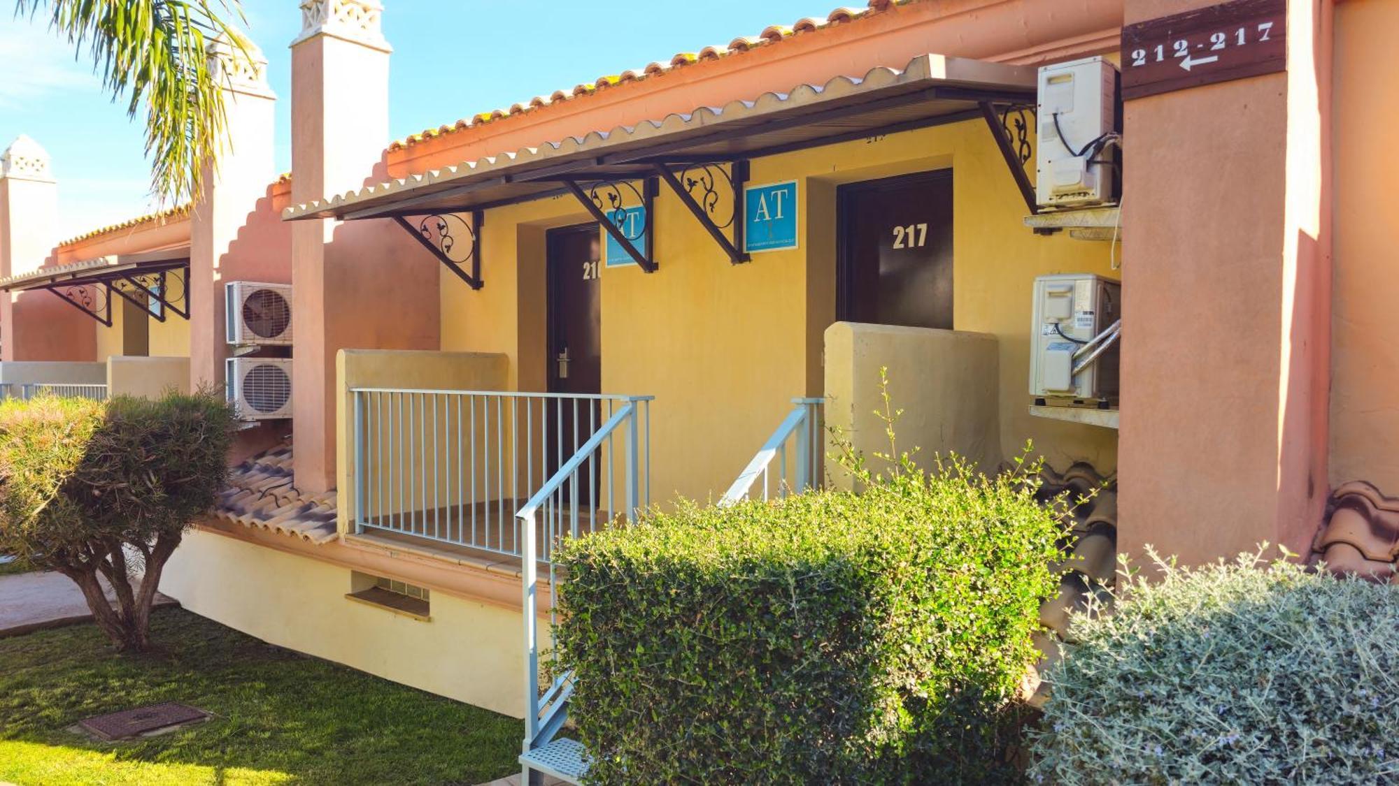 Zahara Sol Villas Y Apartamentos By Qhotels Zahara de los Atunes Luaran gambar